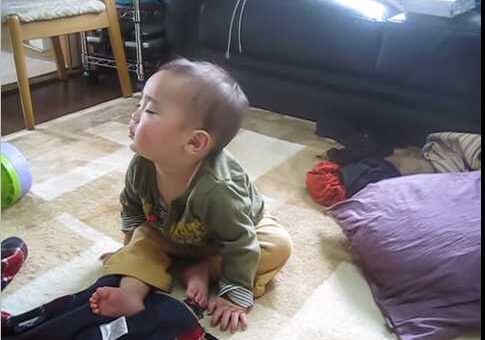 bebe dormindo