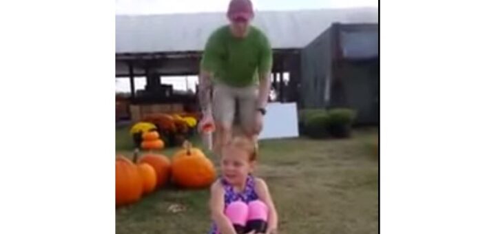 pai-surpreende-filha-quando-volta-afeganistao